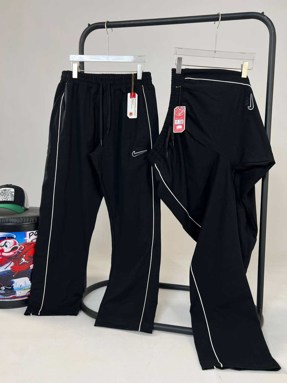 photo_2025-09-26_21-47-47 اسلش مغزی دار سایزبزرگ NIKE - تصویر 1